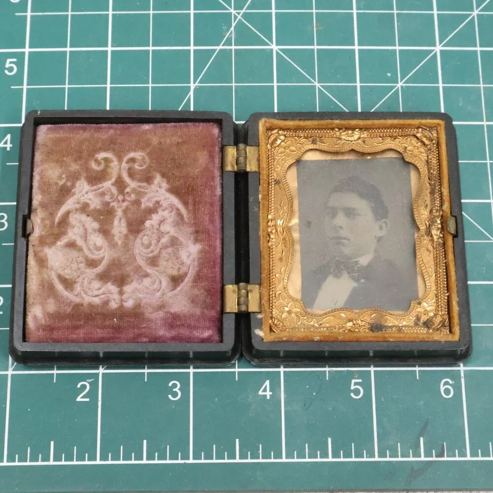 Antique Daguerreotype Young Man in Thermoplastic Shell Very Nice!